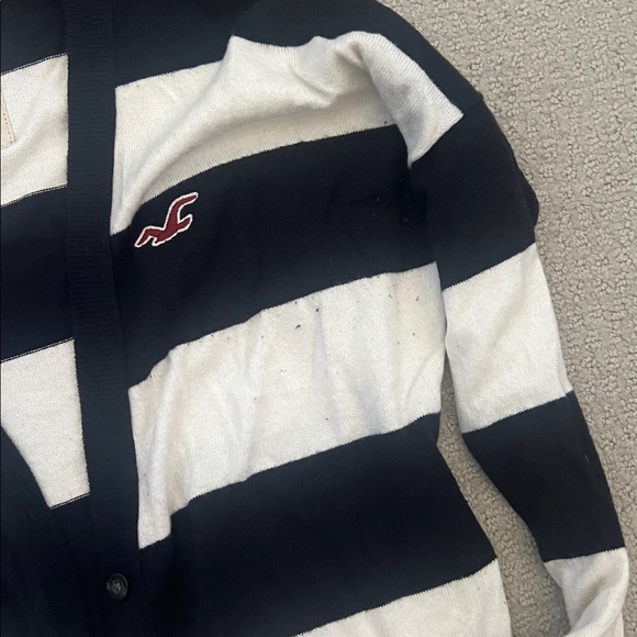 Hollister Women’s Black and White Striped Sweater - Picture 3 of 3